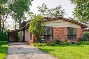 370 Madison Ave, Glencoe, IL 60022 - Photo 1