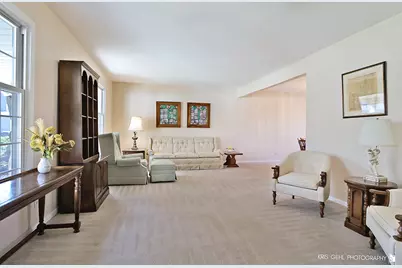 1123 Juniper Parkway, Libertyville, IL 60048 - Photo 5