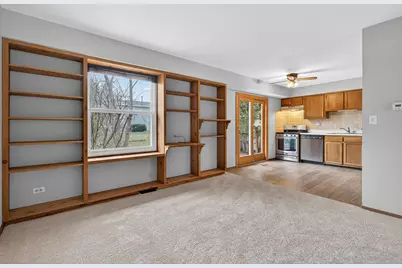 1030 Perry Drive, Algonquin, IL 60102 - Photo 11