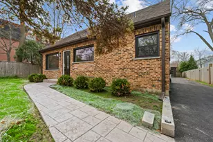 830 Deerfield Rd, Highland Park, IL 60035 - Photo 5