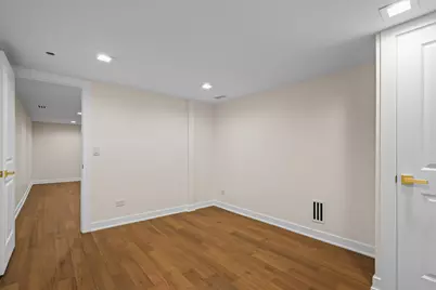830 Deerfield Road, Highland Park, IL 60035 - Photo 11