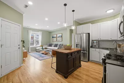 1542 W Cornelia Avenue #2, Chicago, IL 60657 - Photo 3