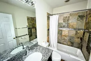 3336 W 19th St, Chicago, IL 60623 - Photo 9