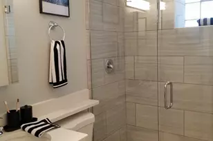 5240 N Winthrop Ave, Chicago, IL 60640 - Photo 9