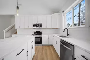 8244 44th St, Lyons, IL 60534 - Photo 9