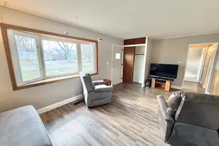 2707 Ridge Ave, Rockford, IL 61103 - Photo 7