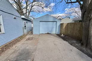 2707 Ridge Ave, Rockford, IL 61103 - Photo 3