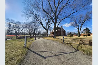 2213 Weber Road S, Crest Hill, IL 60403 - Photo 5