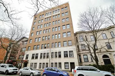 817 W Lakeside Place #705, Chicago, IL 60640 - Photo 1