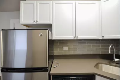 817 W Lakeside Place #705, Chicago, IL 60640 - Photo 5