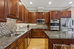 2657 N Hermitage Ave, Chicago, IL 60614 - Photo 13