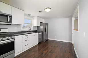 59 Hanson Dr, Bourbonnais, IL 60914 - Photo 7