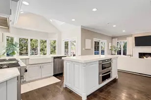 117 W North St, Hinsdale, IL 60521 - Photo 13