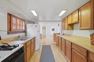 18301 Le Claire Ave, Country Club Hills, IL 60478 - Photo 11