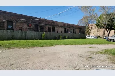 6051 S Saint Lawrence Avenue, Chicago, IL 60637 - Photo 1
