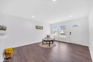 115 Fairlane Dr, Joliet, IL 60435 - Photo 9