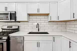 26 N Craig Pl, Lombard, IL 60148 - Photo 3