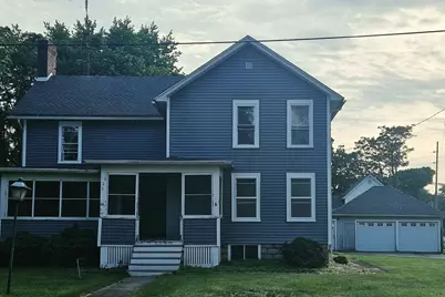220 N East Street, Earlville, IL 60518 - Photo 1