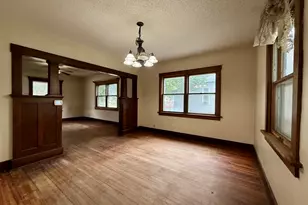 1005 E Main St, Clifton, IL 61727 - Photo 3