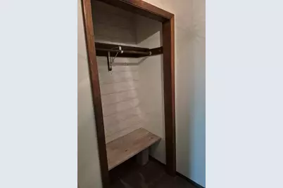 43 Crystal Court #B1, Pontiac, IL 61764 - Photo 3