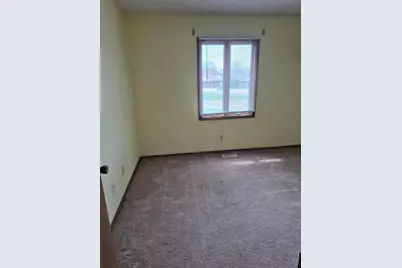 43 Crystal Court #B1, Pontiac, IL 61764 - Photo 11