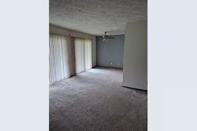 43 Crystal Court #B1, Pontiac, IL 61764 - Photo 9