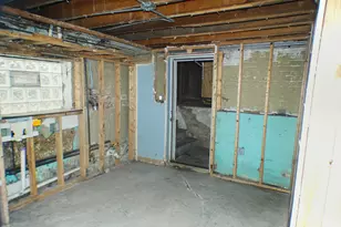 8242 S Honore St, Chicago, IL 60620 - Photo 13