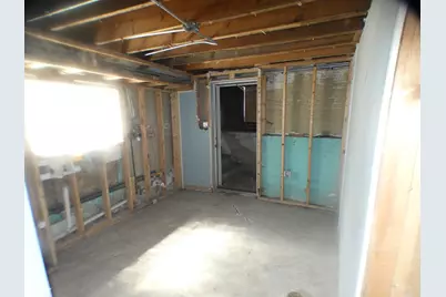 8242 S Honore Street, Chicago, IL 60620 - Photo 21