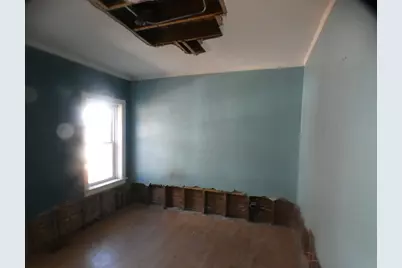 8242 S Honore Street, Chicago, IL 60620 - Photo 17