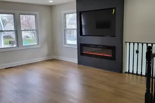 6831 Plymouth Rd, Downers Grove, IL 60516 - Photo 9