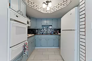 381 N 4th Ave, Des Plaines, IL 60016 - Photo 7