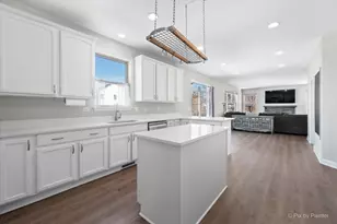 2431 Trailside Ln, Wauconda, IL 60084 - Photo 11