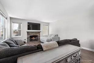 2431 Trailside Ln, Wauconda, IL 60084 - Photo 5