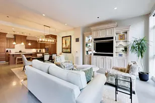 208 N Park Dr, Chicago, IL 60601 - Photo 5