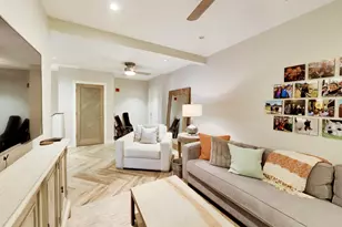 208 N Park Dr, Chicago, IL 60601 - Photo 25