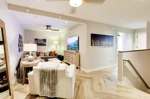 208 N Park Dr, Chicago, IL 60601 - Photo 23