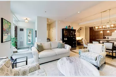 208 N Park Drive, Chicago, IL 60601 - Photo 7