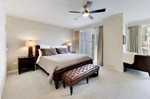 208 N Park Dr, Chicago, IL 60601 - Photo 13