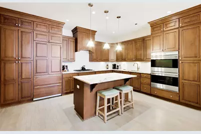 208 N Park Drive, Chicago, IL 60601 - Photo 11