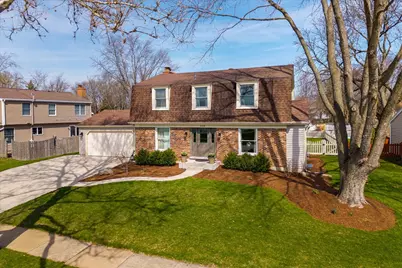 208 S Birchwood Drive, Naperville, IL 60540 - Photo 1