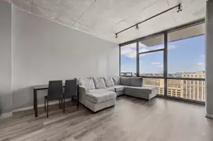 235 W Van Buren St, Chicago, IL 60607 - Photo 3