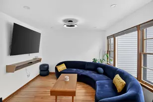 3138 N Richmond St, Chicago, IL 60618 - Photo 13