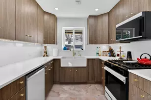 3138 N Richmond St, Chicago, IL 60618 - Photo 25