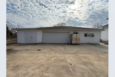 313 S Everett Street, Streator, IL 61364 - Photo 3