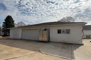 313 S Everett St, Streator, IL 61364 - Photo 29