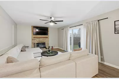 1880 Gleneagle Circle, Elgin, IL 60123 - Photo 9