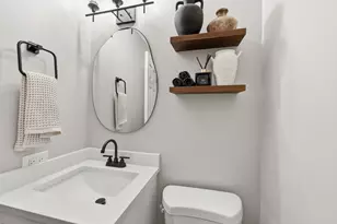 1880 Gleneagle Cir, Elgin, IL 60123 - Photo 13