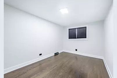 8051 S Escanaba Avenue, Chicago, IL 60617 - Photo 11