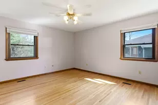 14 Knollwood Pl, Joliet, IL 60433 - Photo 11