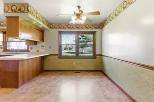 14 Knollwood Pl, Joliet, IL 60433 - Photo 9